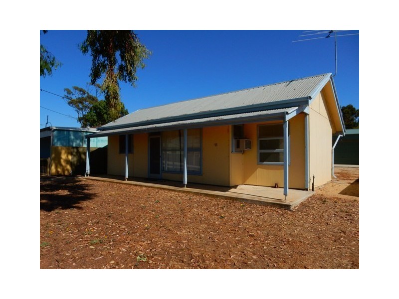 11 Horn Street, Port Clinton SA 5570