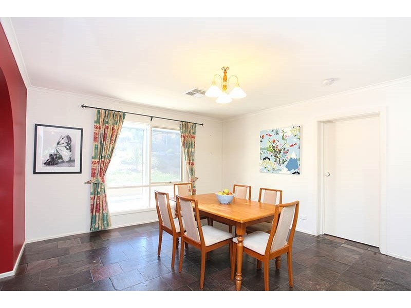 7 Beare Street, Clare SA 5453