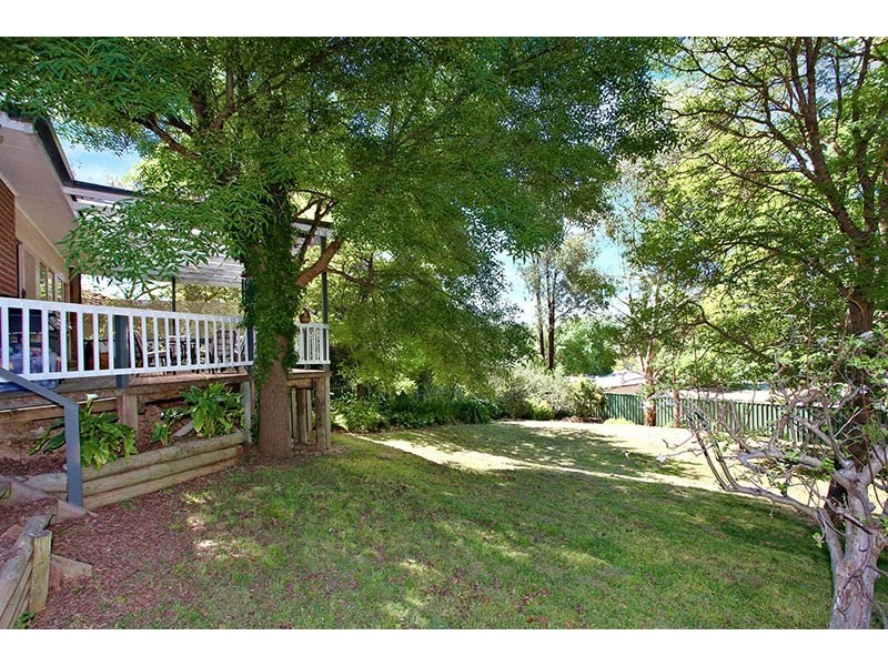 7 Beare Street, Clare SA 5453