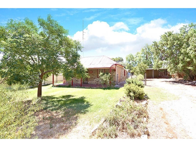 15 Quarry Street, Burra SA 5417