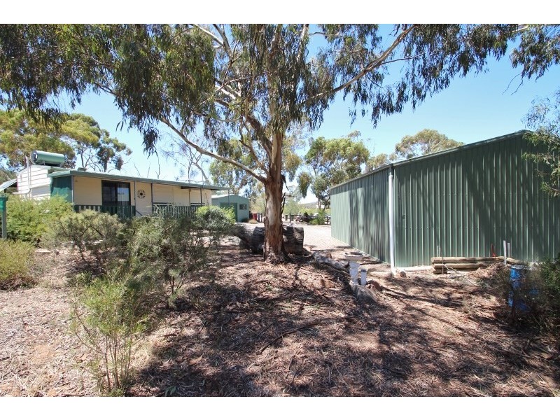 8 Adelaide North Road, Watervale SA 5452