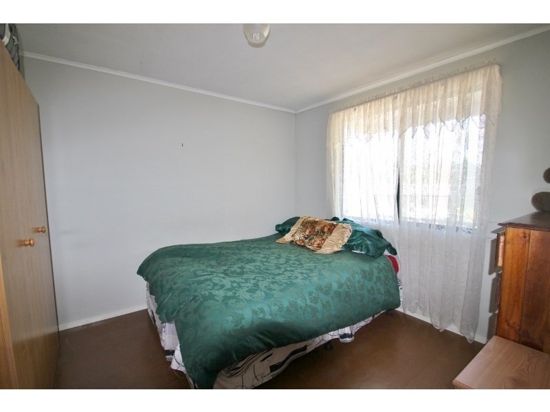 8 Adelaide North Road, Watervale SA 5452