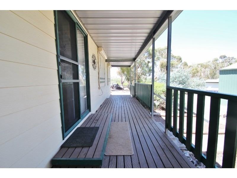 8 Adelaide North Road, Watervale SA 5452