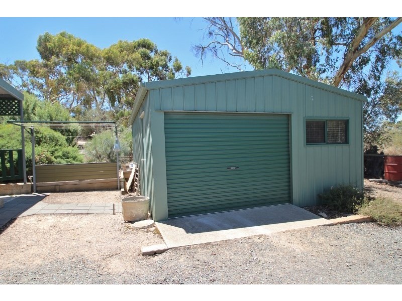 8 Adelaide North Road, Watervale SA 5452