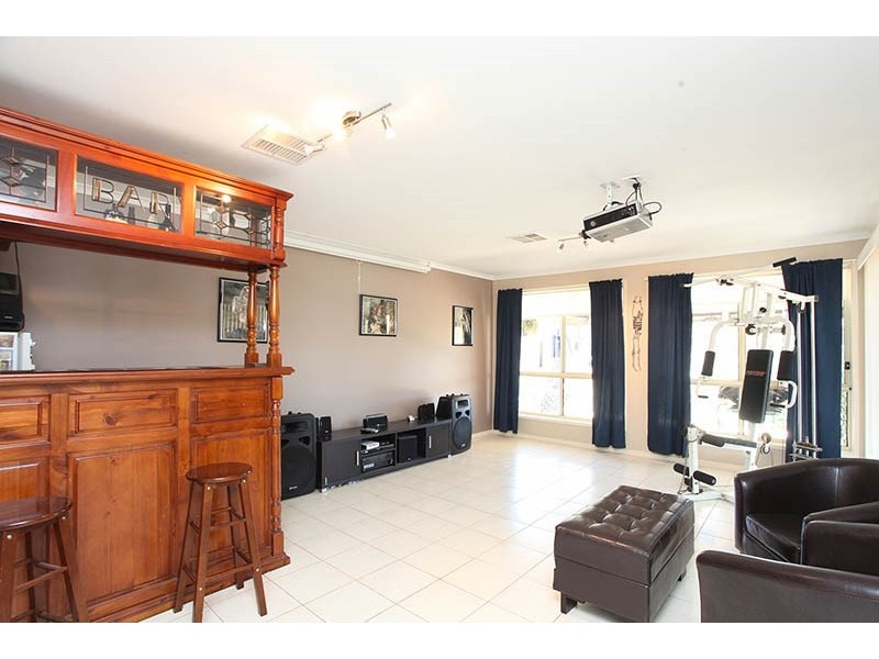 14 Hayward Street, Clare SA 5453