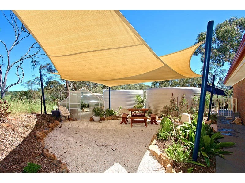 14 Hayward Street, Clare SA 5453