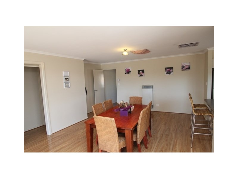 15 Tamblyn Street, Clare SA 5453