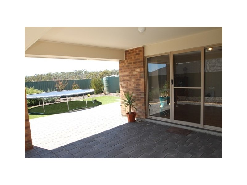 15 Tamblyn Street, Clare SA 5453