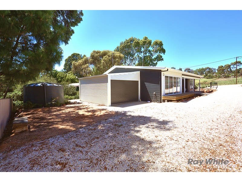 31 William Street, Clare SA 5453