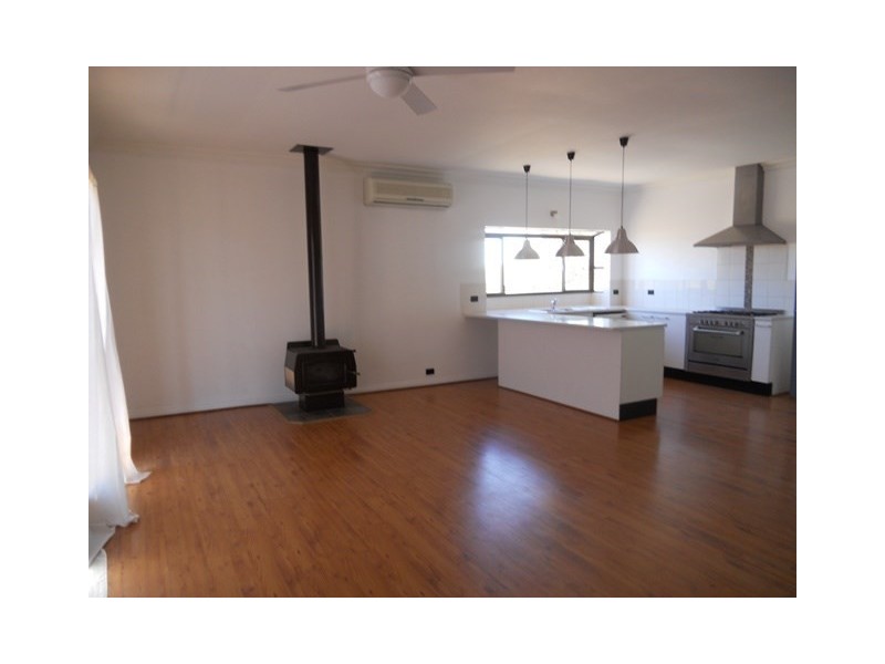 18 Goward Road, Owen SA 5460