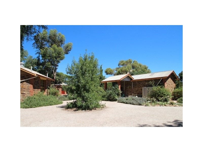 8 Copper House Street, Burra SA 5417