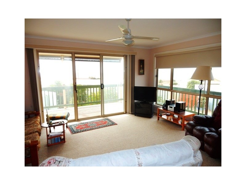 5 Esther Lane, Port Julia SA 5575