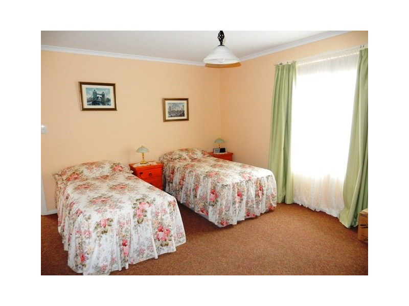 5 Esther Lane, Port Julia SA 5575