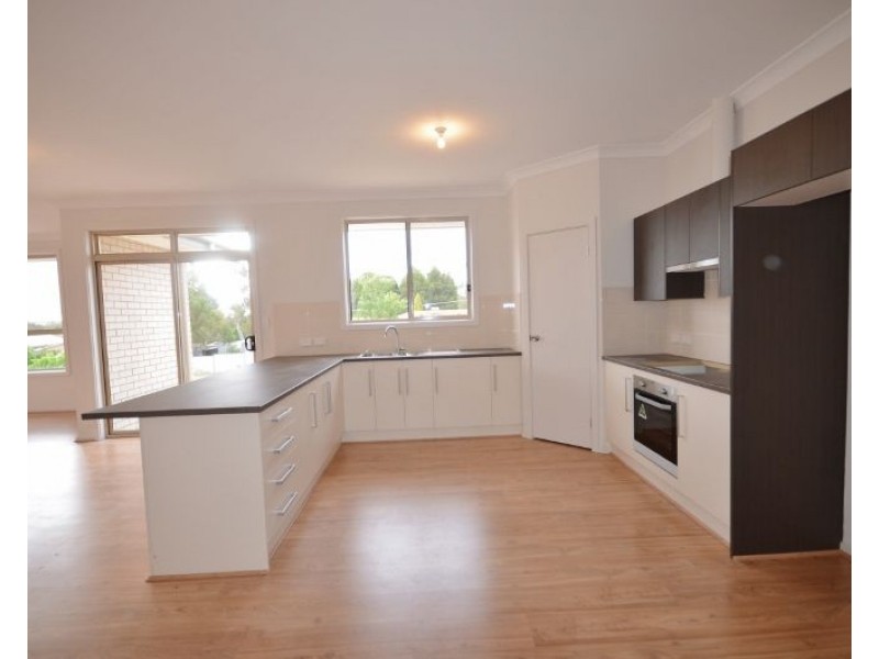 35 Heath Drive, Clare SA 5453