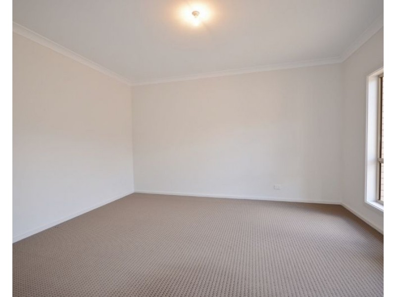 35 Heath Drive, Clare SA 5453