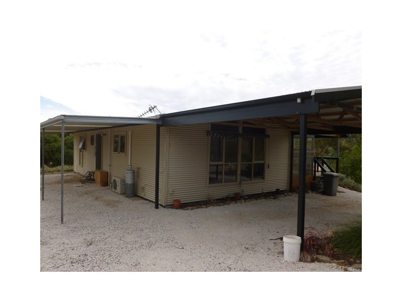 Lot 11 Chapel, Burra SA 5417