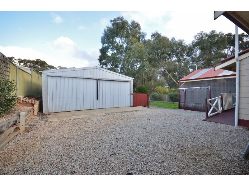 No. 28 Blyth Road, Clare SA 5453