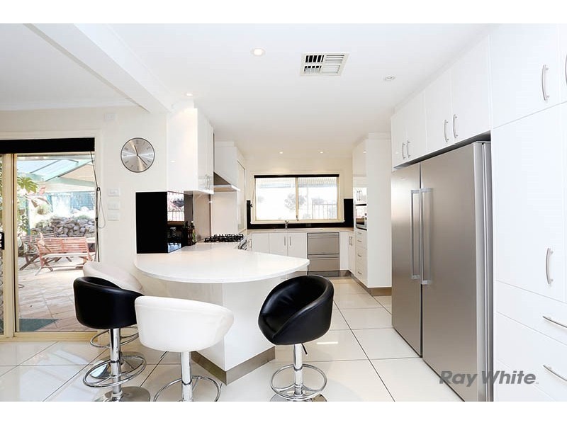 22 Beare Street, Clare SA 5453