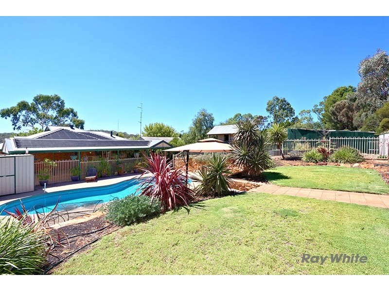 22 Beare Street, Clare SA 5453