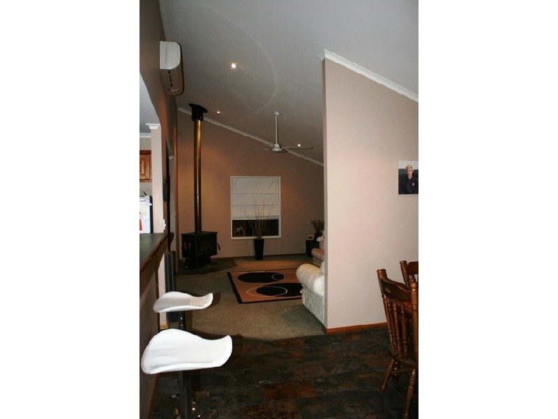 60 Neagles Rock Road, Clare SA 5453