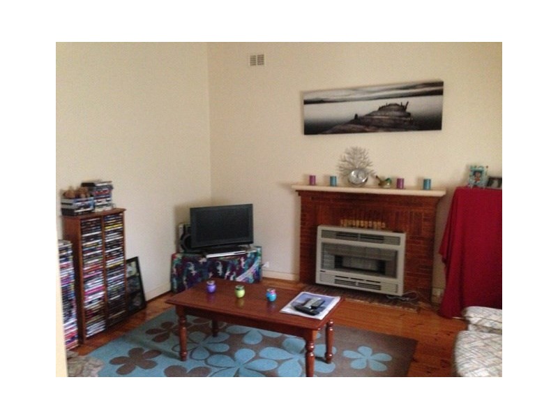 8 Guilford Street, Clare SA 5453