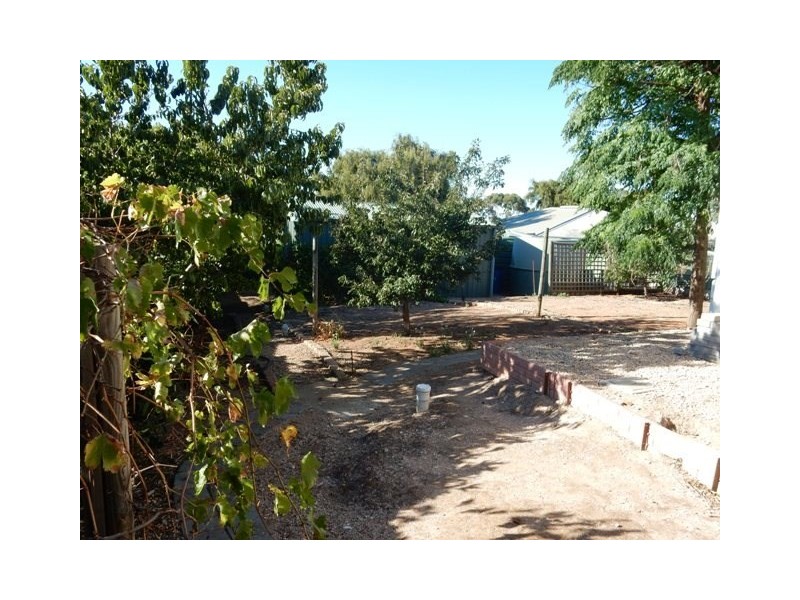 28 Clinton Road, Maitland SA 5573