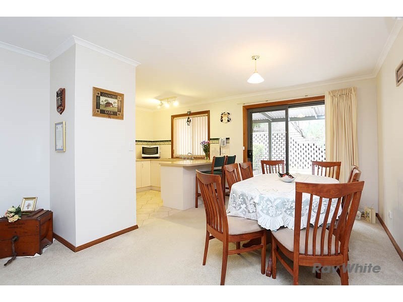 10 McKinnon Park, Clare SA 5453