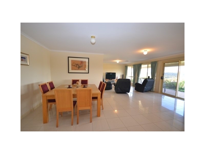 14 Michael Court, Clare SA 5453