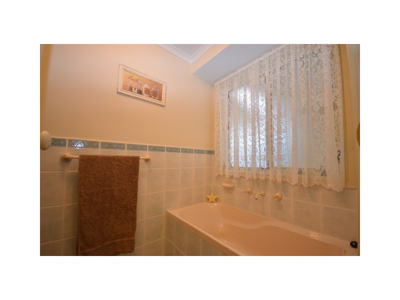 14 Michael Court, Clare SA 5453