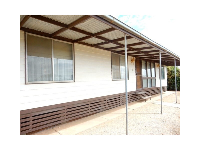 3 Emeu Street, Port Clinton SA 5570