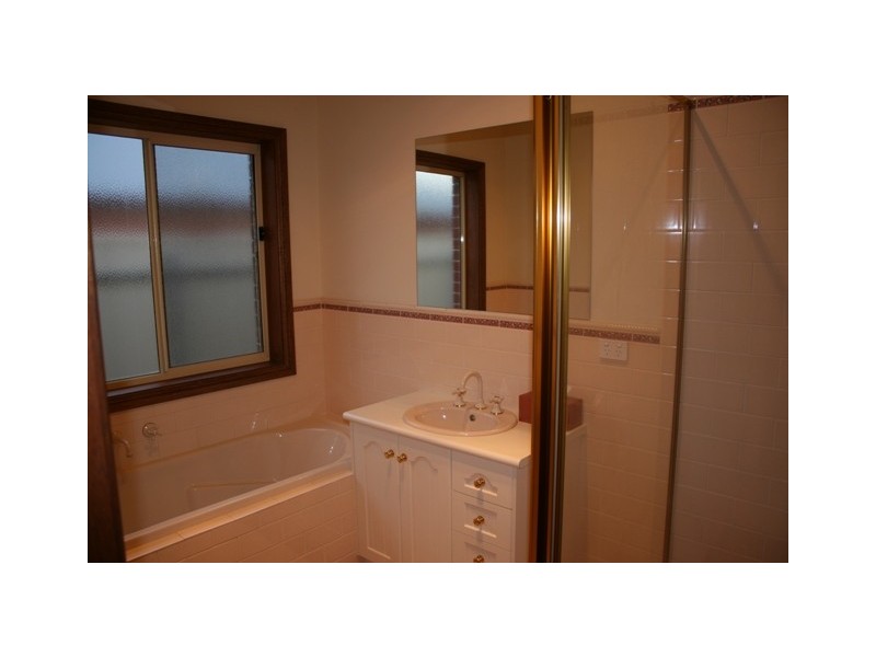 Lt 4 Rocky Glen Court, Clare SA 5453