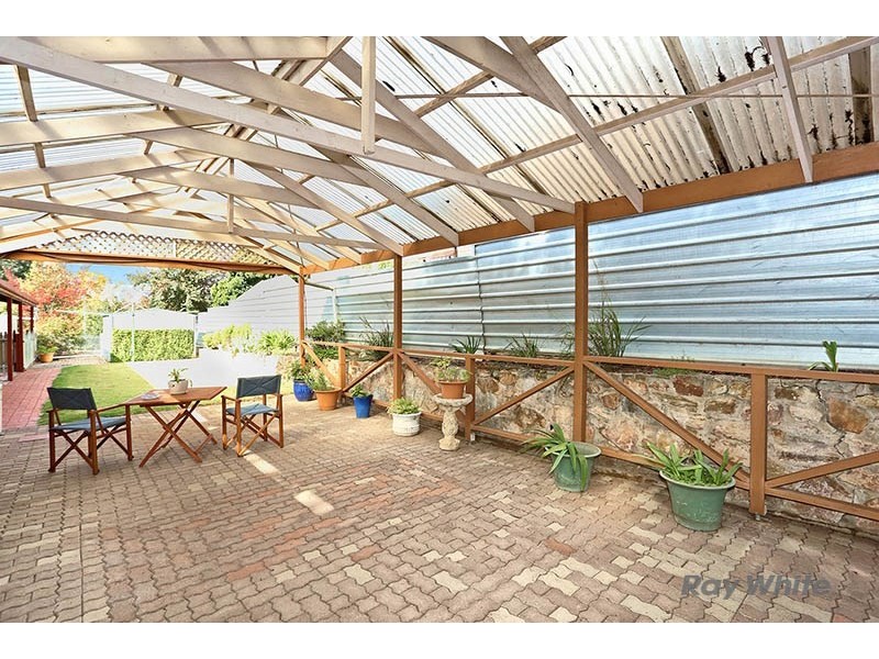 3 Sunnyside Road, Clare SA 5453