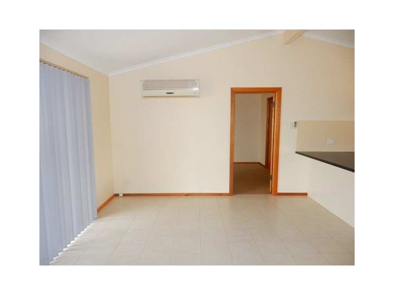 2 Hillview Crescent, Maitland SA 5573