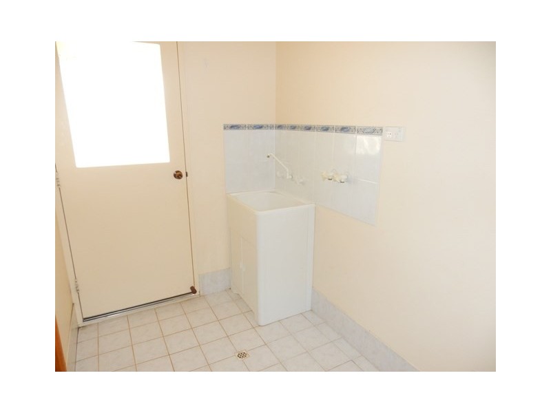 2 Hillview Crescent, Maitland SA 5573