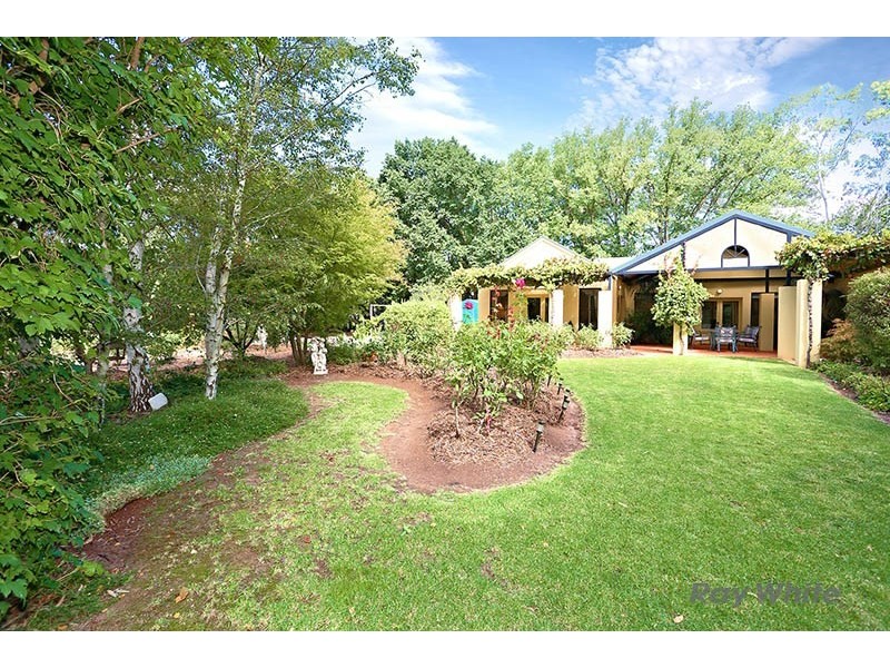 59 Victoria Road, Clare SA 5453