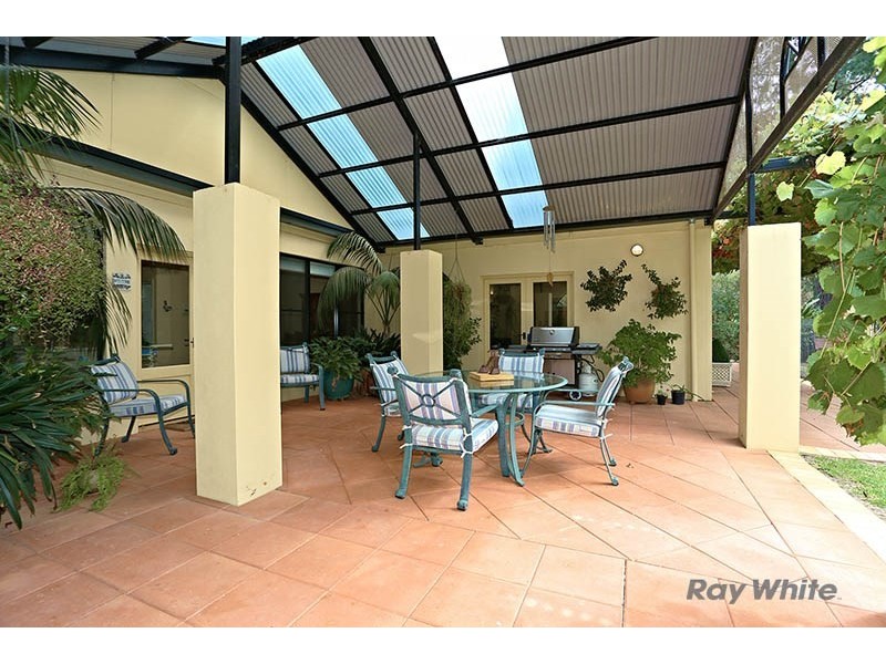 59 Victoria Road, Clare SA 5453