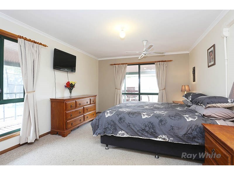 46 Koorama Road, Clare SA 5453