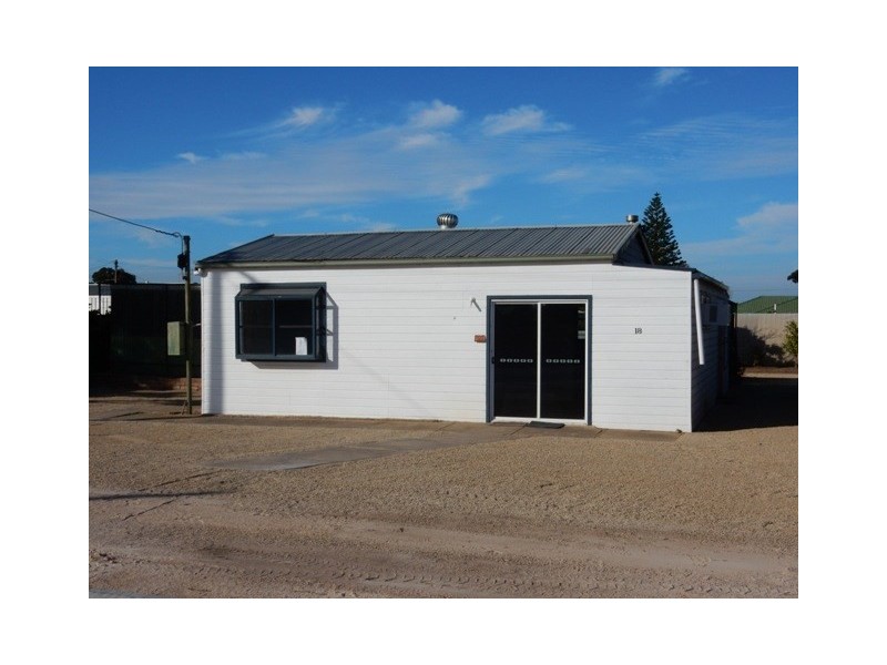 18 Devon Street, Port Clinton SA 5570