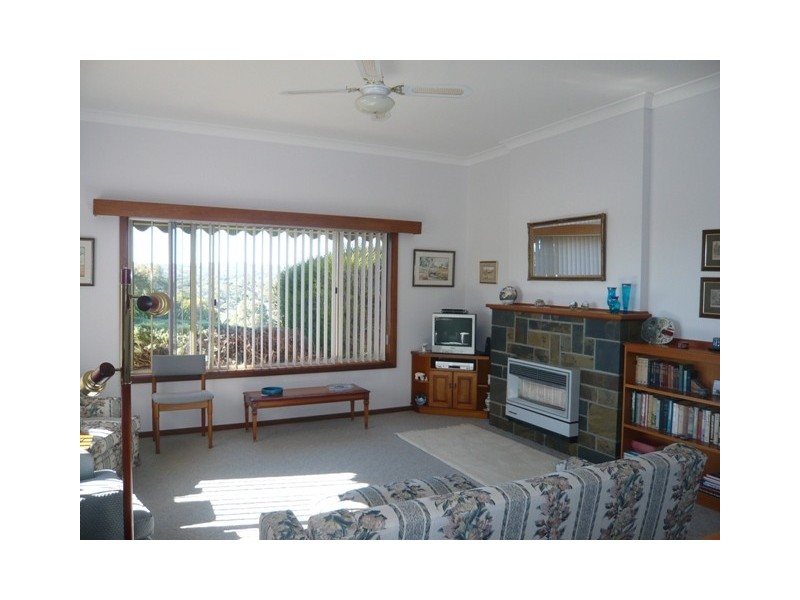 6 Michael Court, Clare SA 5453