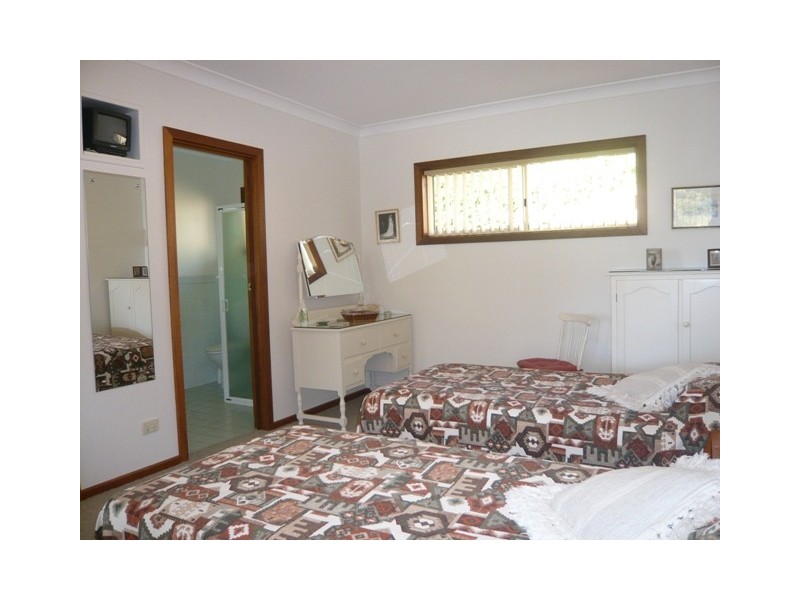 6 Michael Court, Clare SA 5453