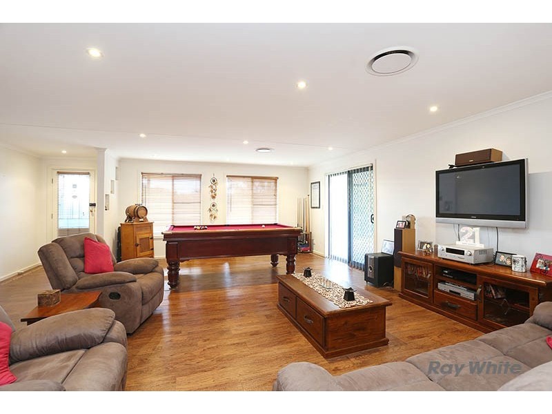 8 Newton Long Drive, Clare SA 5453