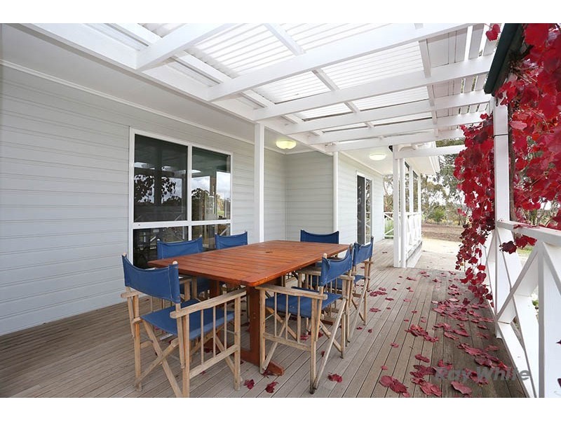 109 Spring Gully Road, Clare SA 5453