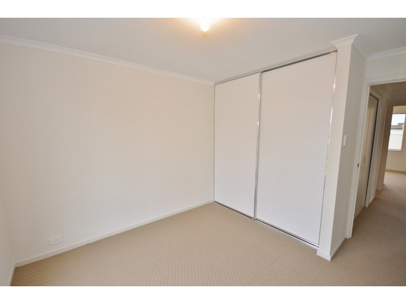 17 Cairns Crescent, Riverton SA 5412