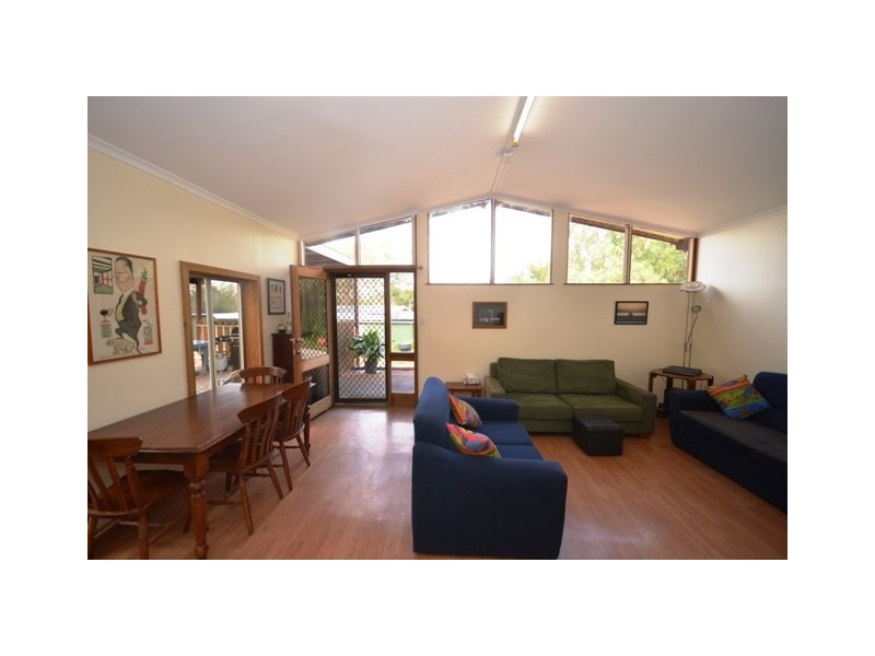 5 Commercial Road, Watervale SA 5452