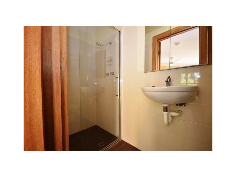 5 Commercial Road, Watervale SA 5452