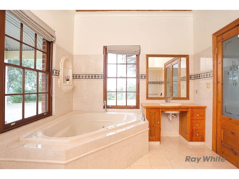 220 Spring Gully Road, Clare SA 5453