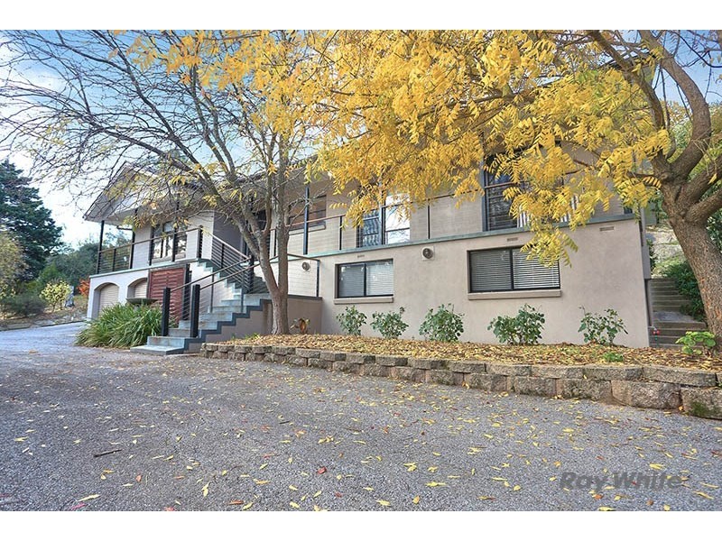 9 Wright Place, Clare SA 5453