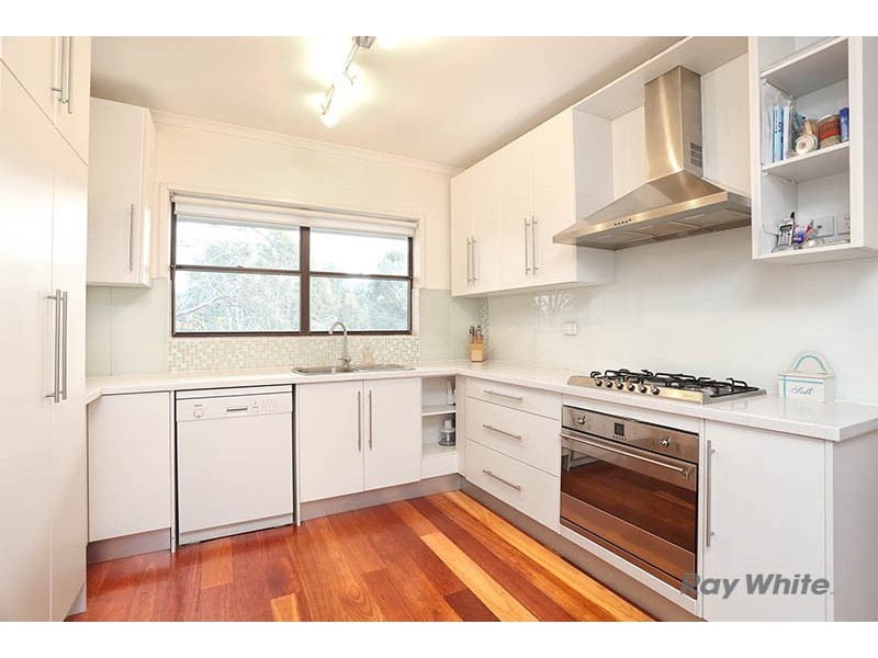 9 Wright Place, Clare SA 5453