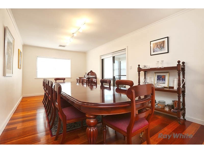 9 Wright Place, Clare SA 5453