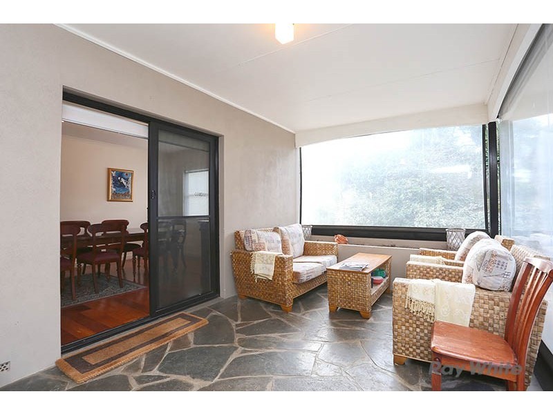 9 Wright Place, Clare SA 5453